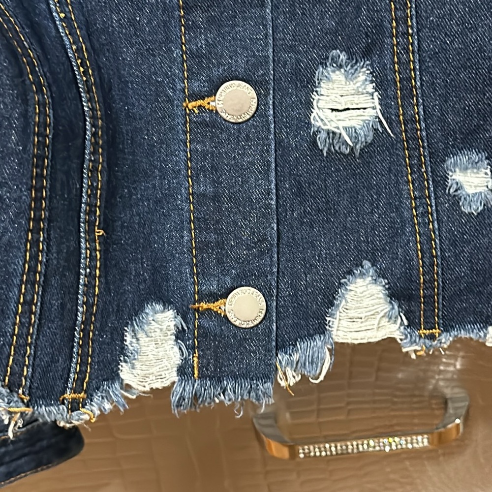 Jean Jacket With Rhinestones (M) - Picture 8 of 15